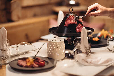 Hut Essen in der Vermala Alp im Hotel Vermala im Montafon